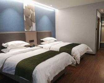 Greentree Inn Jiangxi Ganzhou Municipal Government Business Hotel - Ganzhou - Habitación