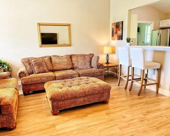 Modern Ranch by U.S. National White Water Center - Charlotte - Living room