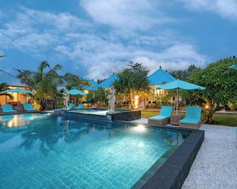 The Cubang Hut's Lembongan - Nusa Penida - Piscina