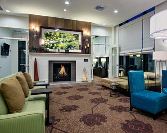Hilton Garden Inn Lincoln Downtown/Haymarket - Lincoln - Lobby