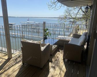 Waterfront Condo- Best View! - Clear Lake - Balcony