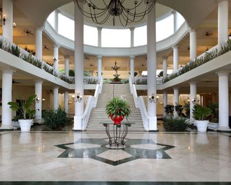Grand Palladium Lady Hamilton Resort & Spa - Lucea - Lobby