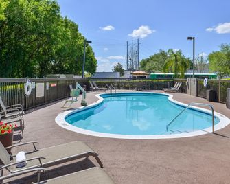 Hampton Inn closest to Universal Orlando - Orlando - Piscina