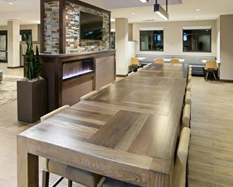 Residence Inn by Marriott Louisville East/Oxmoor - Louisville - Restaurant