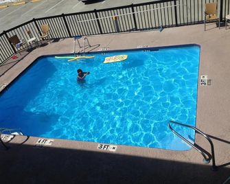 Sky Suites - Tybee Island - Πισίνα