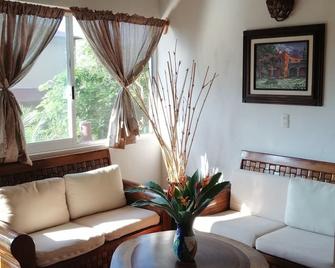 Cabañas Y Villas - Ixtapa - Living room