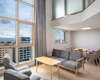 Jeju Central Park Residence - Jeju City - Living room