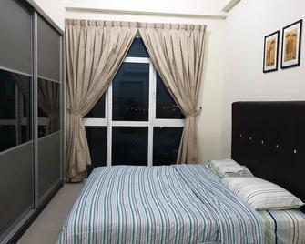 Kk Luxury condo homestay - Kota Kinabalu - Sypialnia
