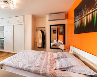 Chambre d'hôtes Au Coeur De NancyB&B proche gare de Nancy - נאנסי - חדר שינה