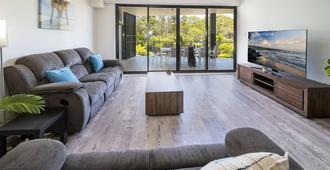 The Bay Apartments - Hervey Bay - Living room