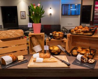 Ibis Styles Romans Valence Gare Tgv - Alixan - Buffet