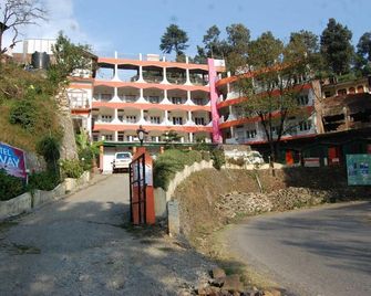 Hotel Shivay - Kausani - Gebouw