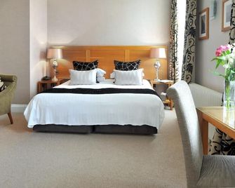 St Elizabeth's House - Plymouth - Makuuhuone