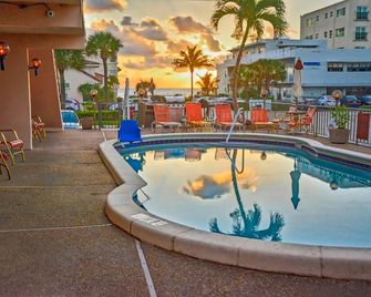 Sea Cliff Hotel - Lauderdale-by-the-Sea - Piscina