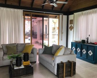 Villa Primavera Jarabacoa - Jarabacoa - Living room