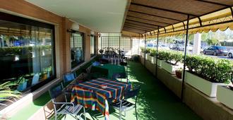 Hotel Bellariva - Pescara - Patio