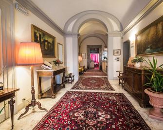 Hotel Bosone Palace - Gubbio - Лоббі