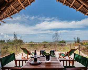 Amani Villas Nature Retreat - Pingwe - Balkon