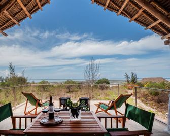 Amani Villas Nature Retreat - Pingwe - Balkon