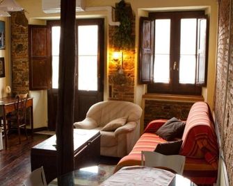 Il Vicoletto, central location, very tastefully furnished, equipped with every comfort - Serra San Bruno