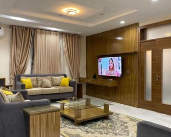 Hillside Royal Suites Katsina - Katsina - Soggiorno