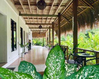 Siargao Sunflower Suites - General Luna - Gebouw