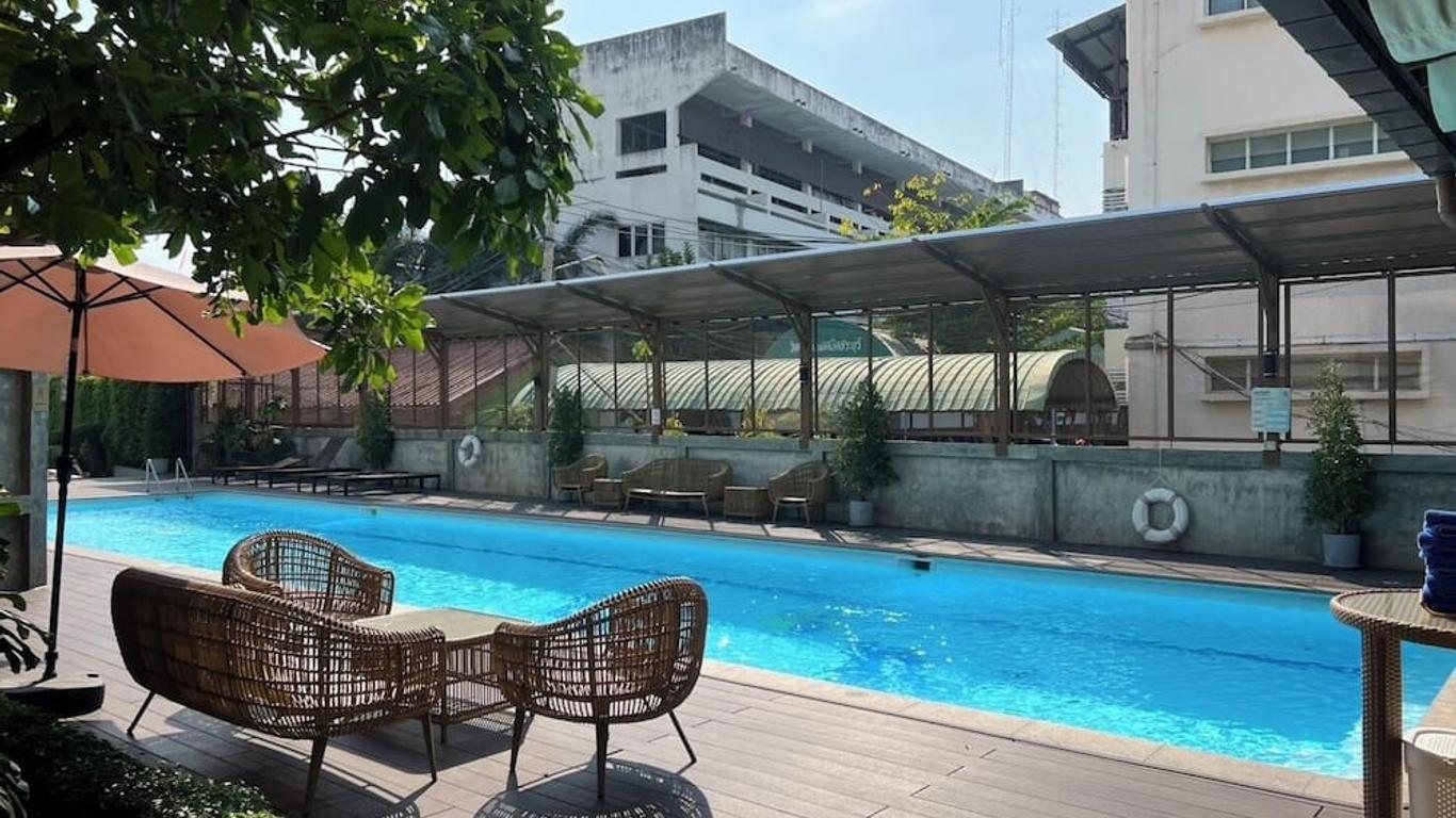 Glai Gan Place Hotel