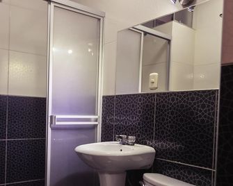Hotel Plaza - Trujillo - Trujillo - Baño