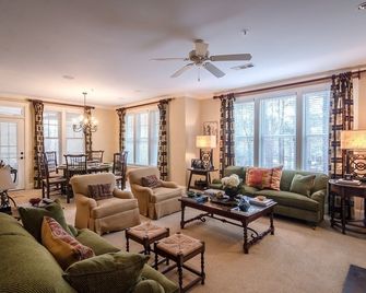 Reynolds Lake Oconee - Lake Club Condo - Greensboro - Obývací pokoj
