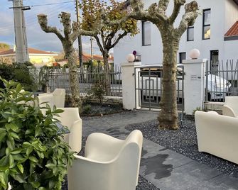 Hôtel Mirano - ביאריץ - פטיו