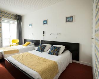 Hotel de Paris - La Rochelle - Bedroom