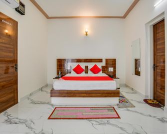 Hotel O Yellow Stone - Patiāla - Bedroom