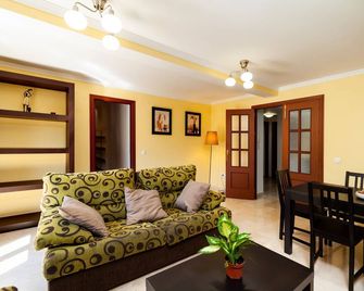 Apartamento Los Remedios Con Patio Andaluz - Vejer de la Frontera - Huiskamer