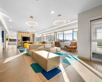 Microtel Inn & Suites by Wyndham Prattville Montgomery - Prattville - Reception
