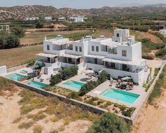 Villa Iris - Salinus Naxian Villa - Naxos - Edificio