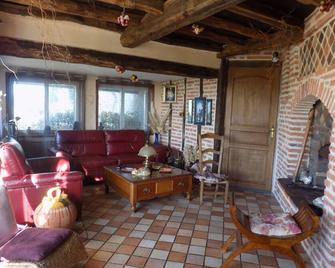 Large cottage, swimming pool, tennis, spa, bowling - Gaudiès - Sala de estar