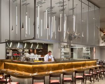 21c Museum Hotel Durham - דורהאם - בר
