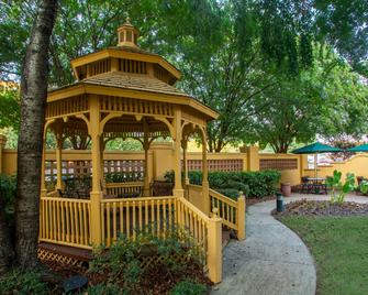 La Quinta Inn & Suites by Wyndham Charlotte Airport South - שרלוט - שירותי מקום האירוח