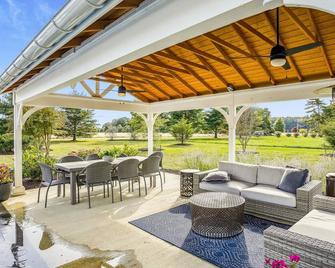 Crews Quarters - Saint Michaels - Innenhof