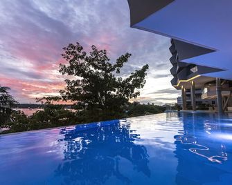 جراند سيرينيس سان أندريس - سان اندريس - حوض السباحة