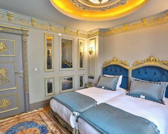Real King Suite Hotel - Trabzon - Bedroom