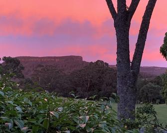 Fairmont Cottage - Berry - Outdoor view