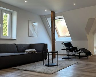 Luxusapartment am Freiburger Stadtrand, Freiburg im Breisgau - Merzhausen - Sala de estar