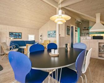 6 person holiday home in Ebberup-By Traum - Ebberup - Comedor