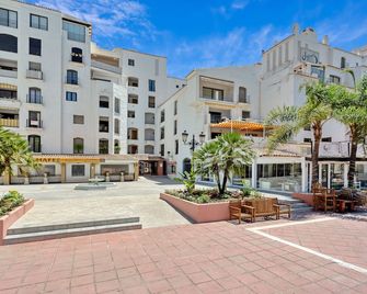 Modern 3 bed Apartment in Puerto Banus, Marbella - Marbella - Building