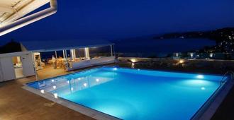 Hotel Rene - Skiathos - Pool