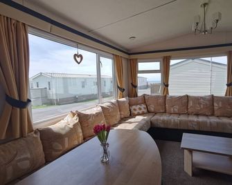 Snowdonia Holiday Sea Beach and Mountains view - Llwyngwril - Wohnzimmer