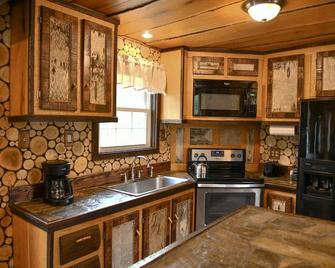 Treehouse in Maine woods- The Grand Oak - Stoneham - Cocina