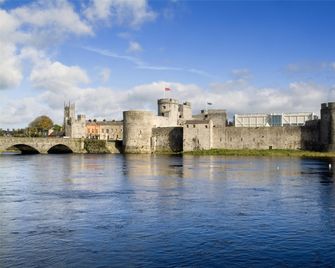 Park Inn by Radisson Shannon Airport - Shannon