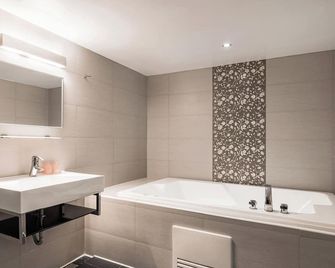 The Riverside Hotel Esthetics - Kaohsiung - Bad